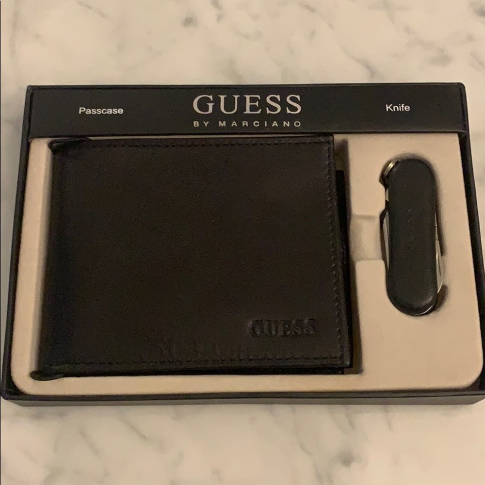 Guess by Marciano Wallet + Pocketknife Set